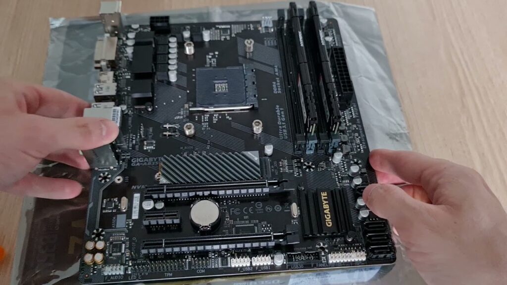 Instalar um SSD Instalar um SSD